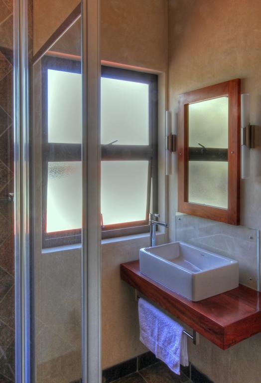 Hartmann Suites Serviced Self-Catering Apartments Windhuk Zewnętrze zdjęcie