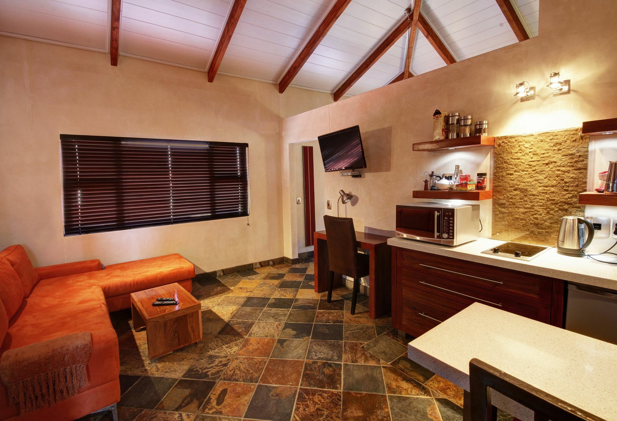 Hartmann Suites Serviced Self-Catering Apartments Windhuk Zewnętrze zdjęcie