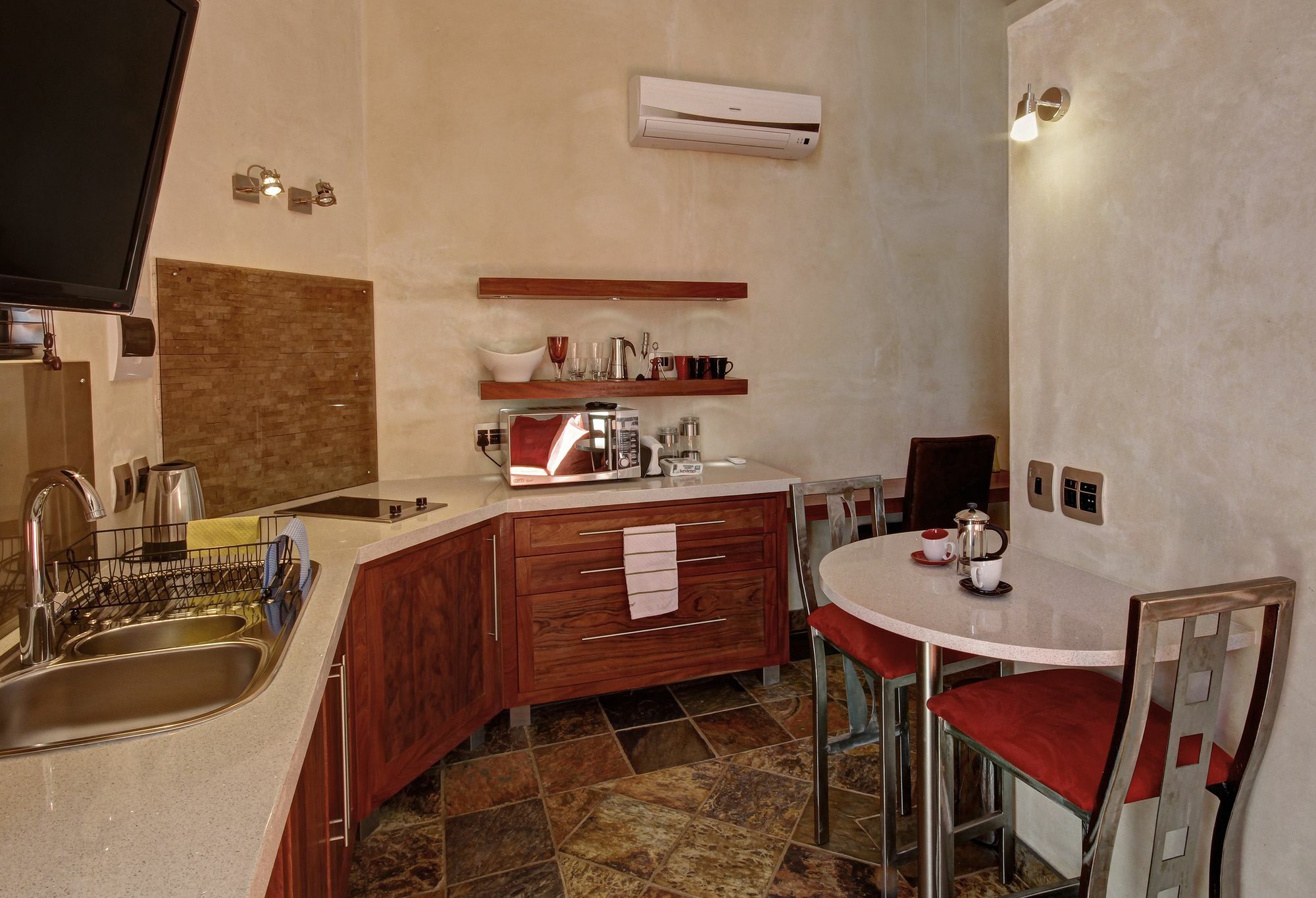 Hartmann Suites Serviced Self-Catering Apartments Windhuk Zewnętrze zdjęcie